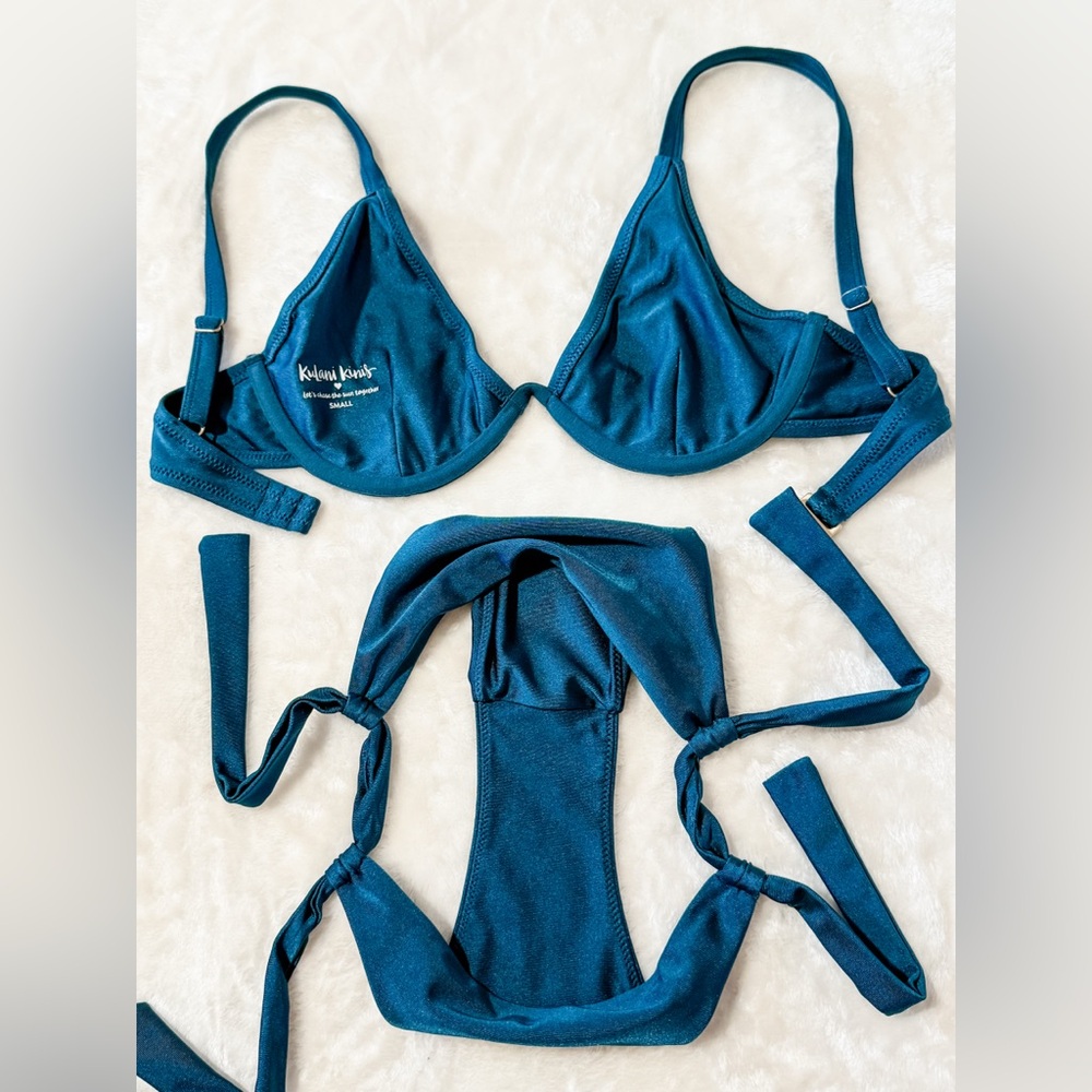 Kulani Kinis Cenote Blue Bikini Set – Size Small – NWOT - Picture 5 of 6